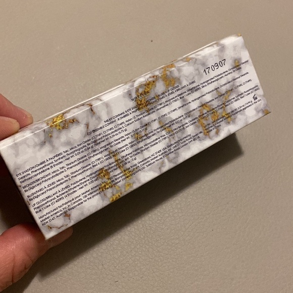 Motives Iconic Palette & Mac & Lawless& Covergirl makeup cosmetics. Used once - Picture 3 of 8